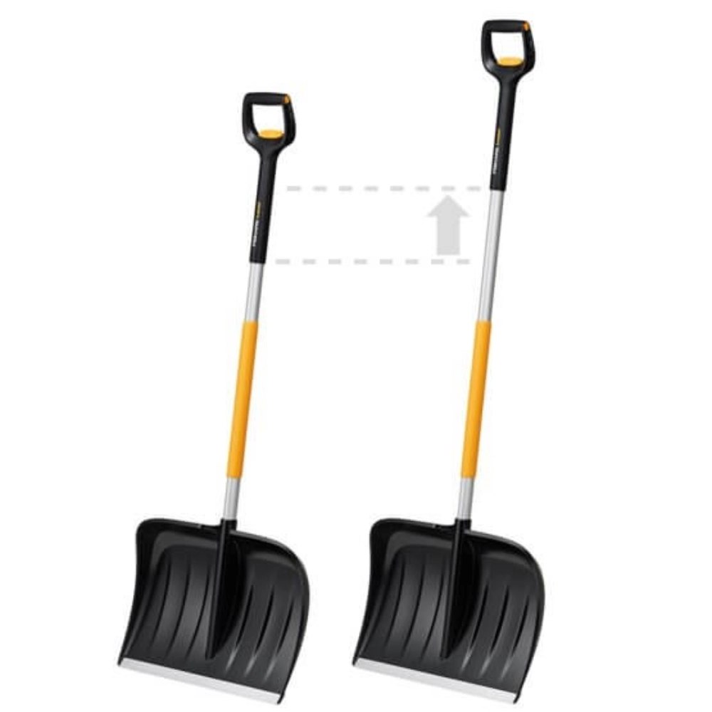Телескопічний скрепер для збирання снігу · Fiskars X-series (1057189)
