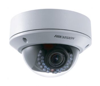 4МП IP відеокамера Hikvision з ІК підсвічуванням · DS-2CD2742FWD-IZS